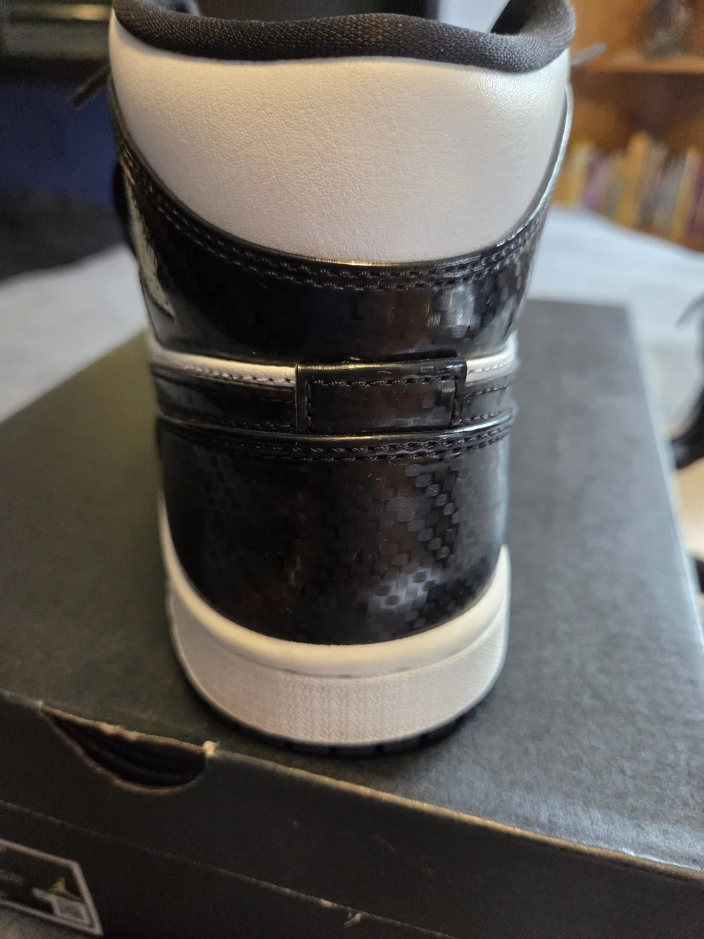 Jordan classic mid